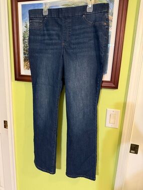 Dark Wash Straight Leg Jeans